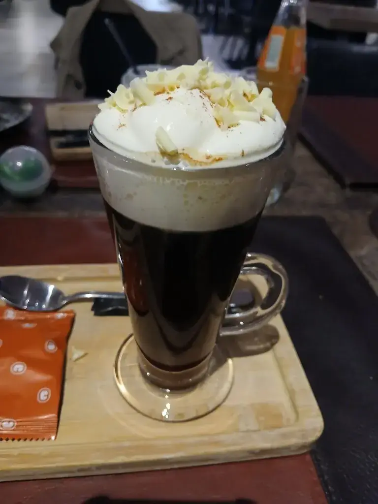 L. Cbr_Le Trampolino (Restaurant)_Floreffe_review