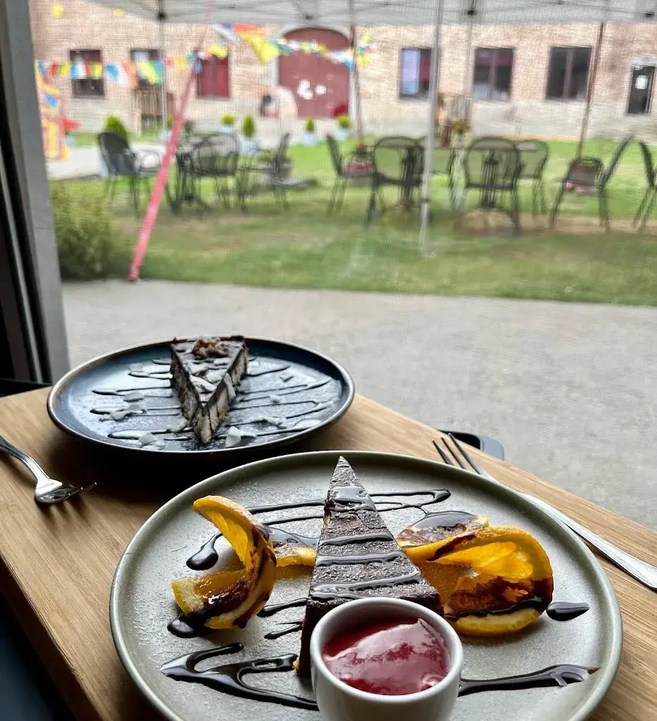 Tibetan Convention Tea House_Florennes_slider_image_3