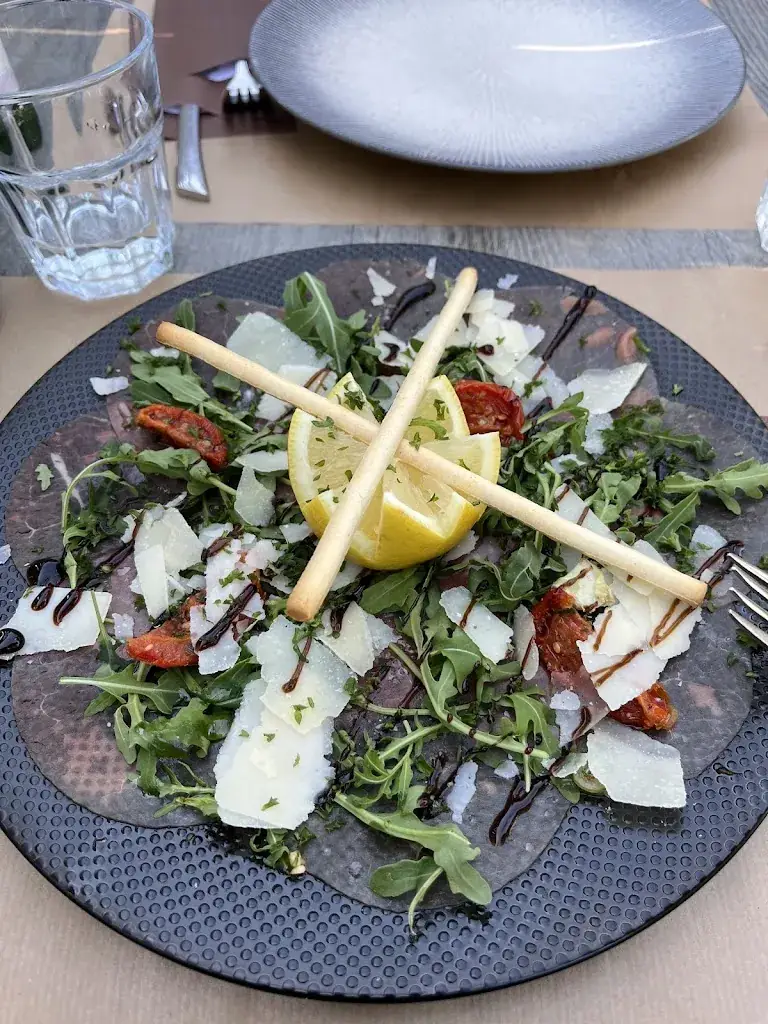 selina. mrtrsn_Le DéKalé_Froidchapelle_Bewertung