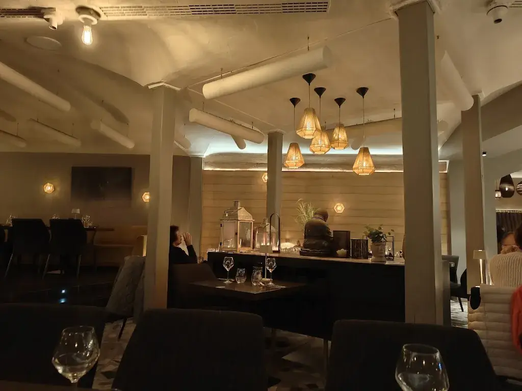 Adrian C_Le Relais des Oliviers_Florenville_review