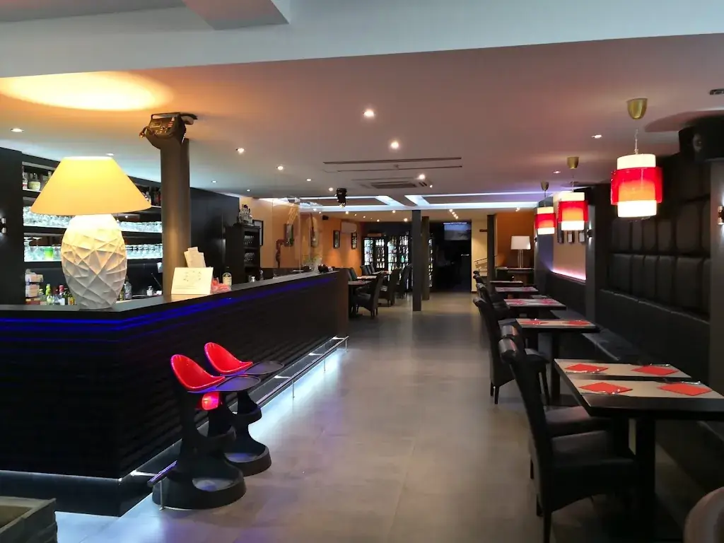 L'Etoîle de Chine Restaurant in Florenville