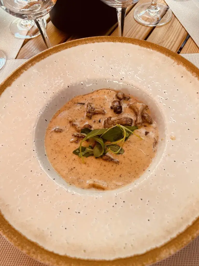 Annick JEAN_Chez Darling's_Florenville_review