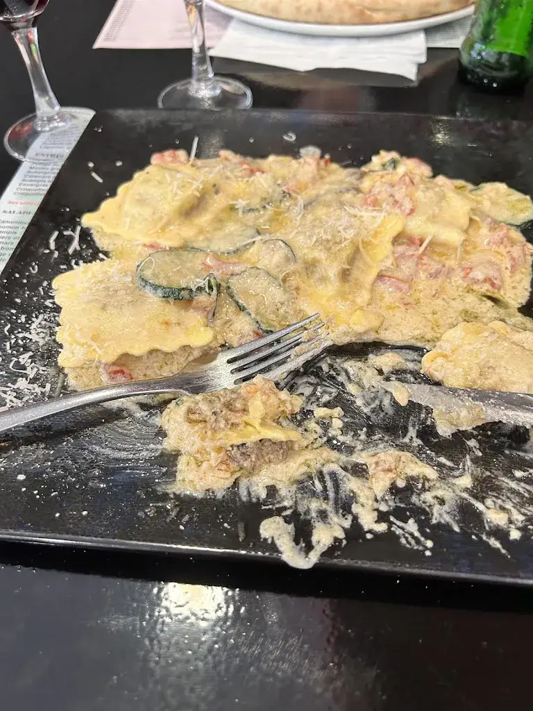 Menu_Pizzeria La Mamma_Florenville_image_2