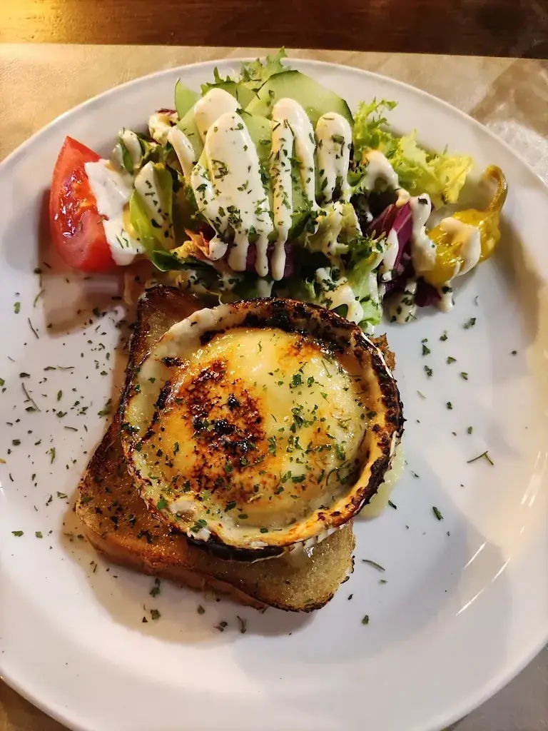 Sandrine_La Villa d'Athènes - Le grand trait_Frameries_Bewertung