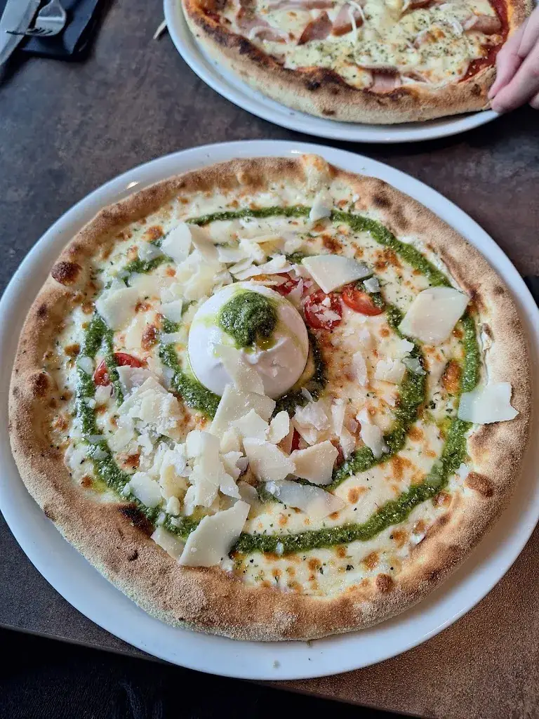 Glasses & Cutlery_Frasnes-lez-Anvaing_slider_image_3