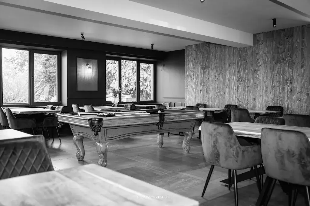 Charlie's Bar-Restaurant Restaurant in Gedinne