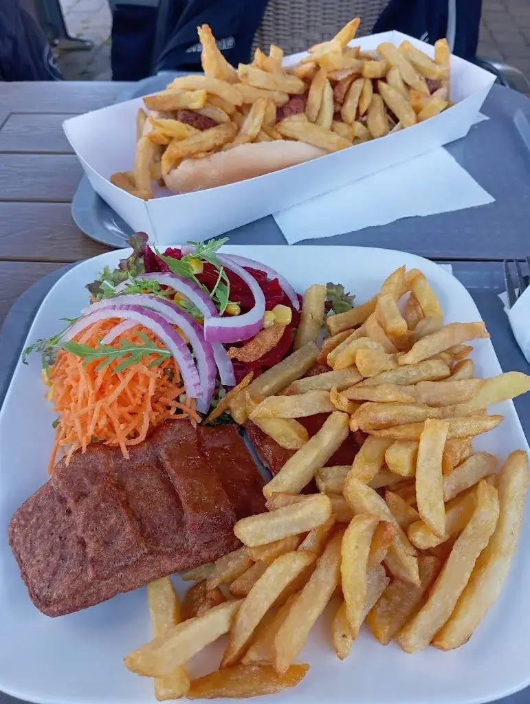 Gaëlle Krug_Le Petit Creux By Roselle_Gedinne_review