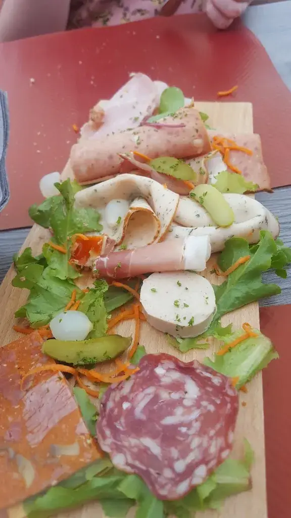 Iain Grierson_Le Relais des 3 Frères_Gedinne_review