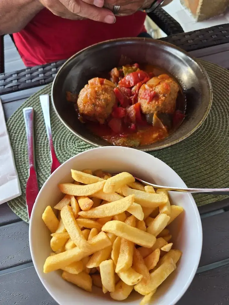 Stephanie Kerkeneers_Restaurant Le 64_Ohey_review