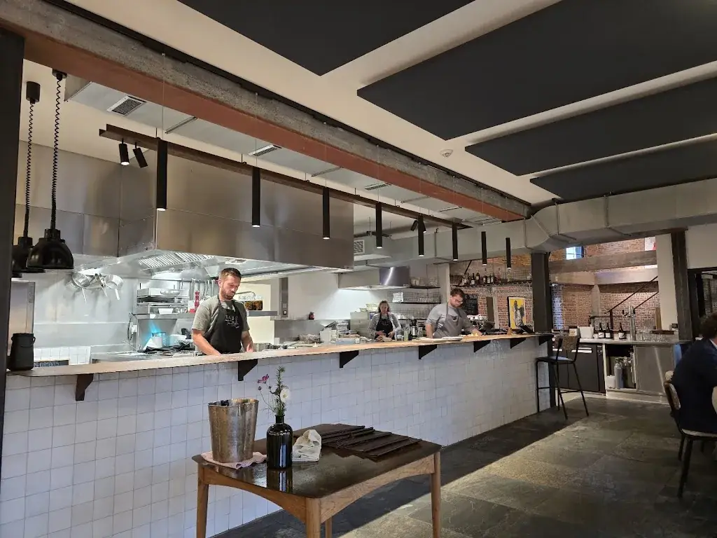 PETITS ÉLÉMENTS @IndraniLodge_Genappe_slider_image_2