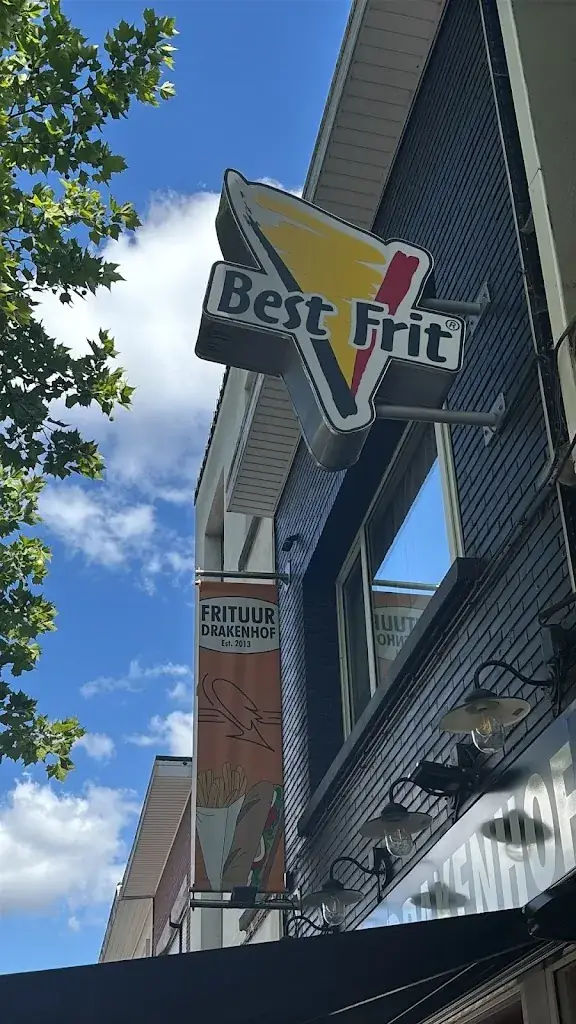 Damian Jarzębski_Frituur Drakenhof_Antwerpen_review