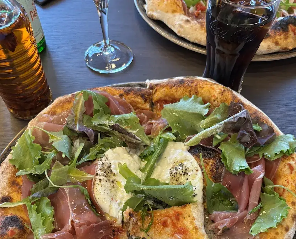 Helene Berggren_Chez Mika_Gouvy_Bewertung