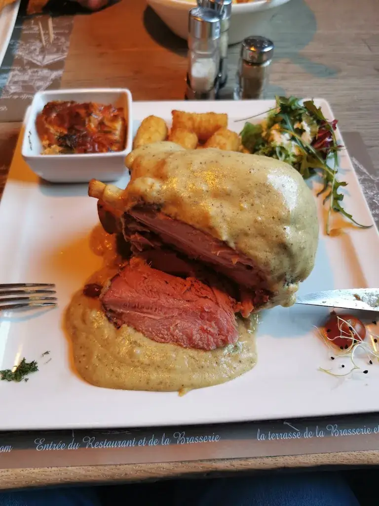 Bors Emilian_Contes de Salme_Vielsalm_review