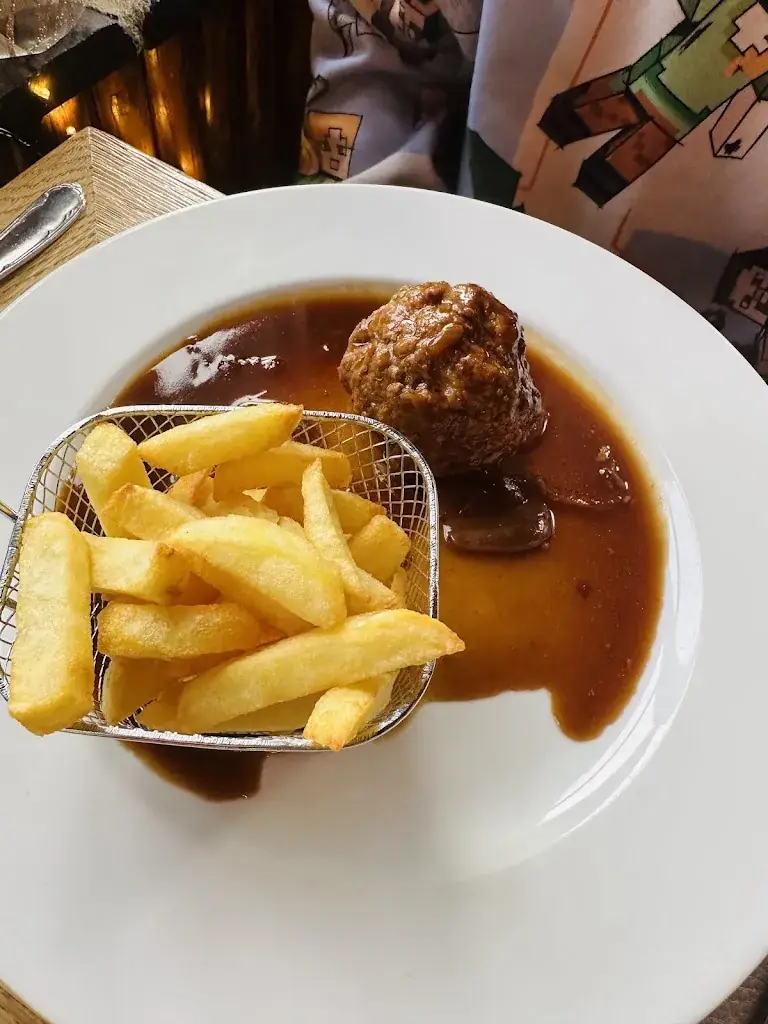 Elirose Bagcat _Auberge du Carrefour_Vielsalm_review