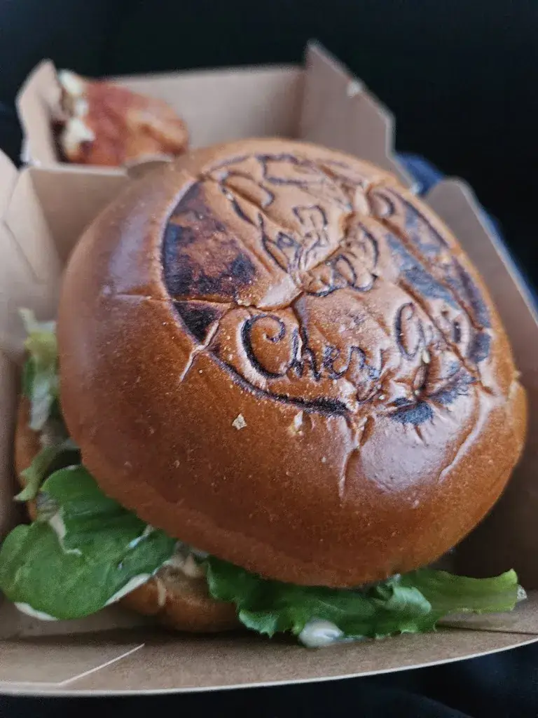 Julie Lecocq_Chez Gus Friterie Thulin_Hensies_avis