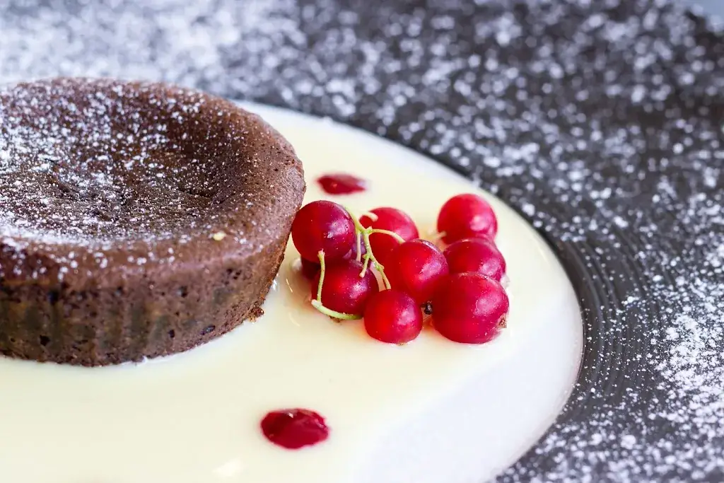 Le Jacquemart_Hotton_slider_image_3