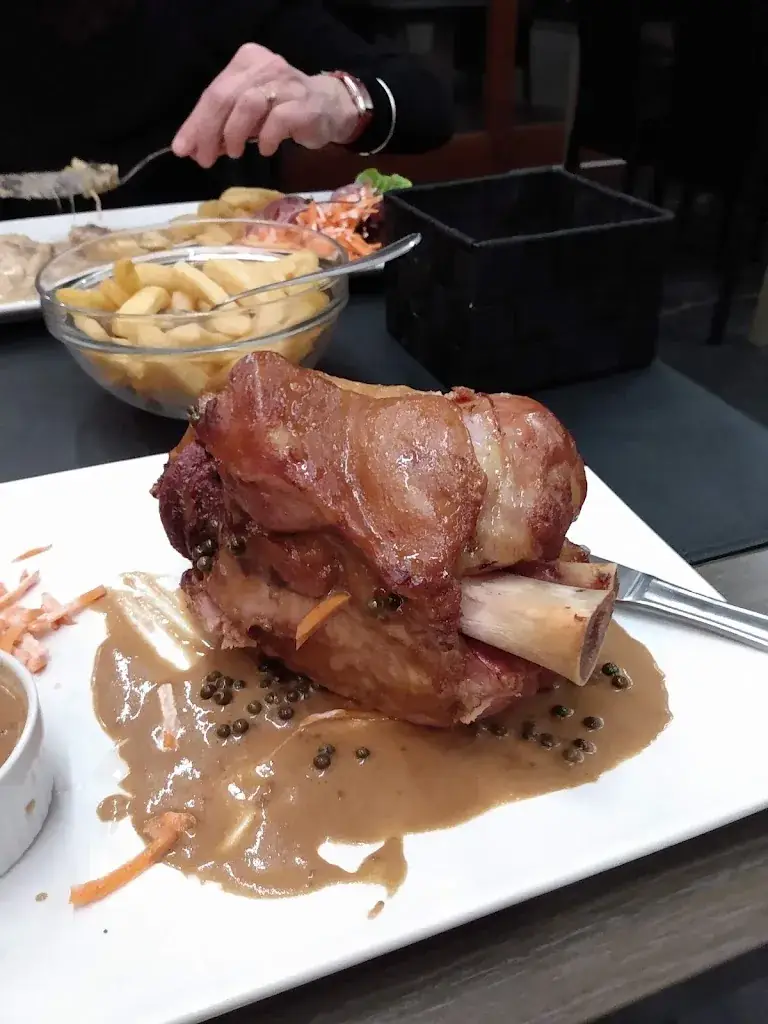 Prayag Barua_La Command'Rie_Hotton_Bewertung