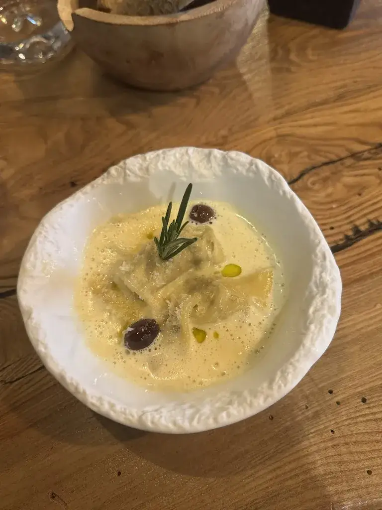 Fah Nokkhunthong_Les Pieds dans le Plat_Hotton_Bewertung