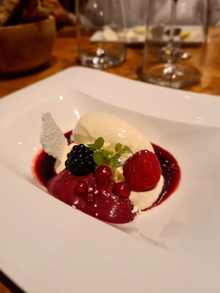 Les Pieds dans le Plat_Hotton_slider_image_3