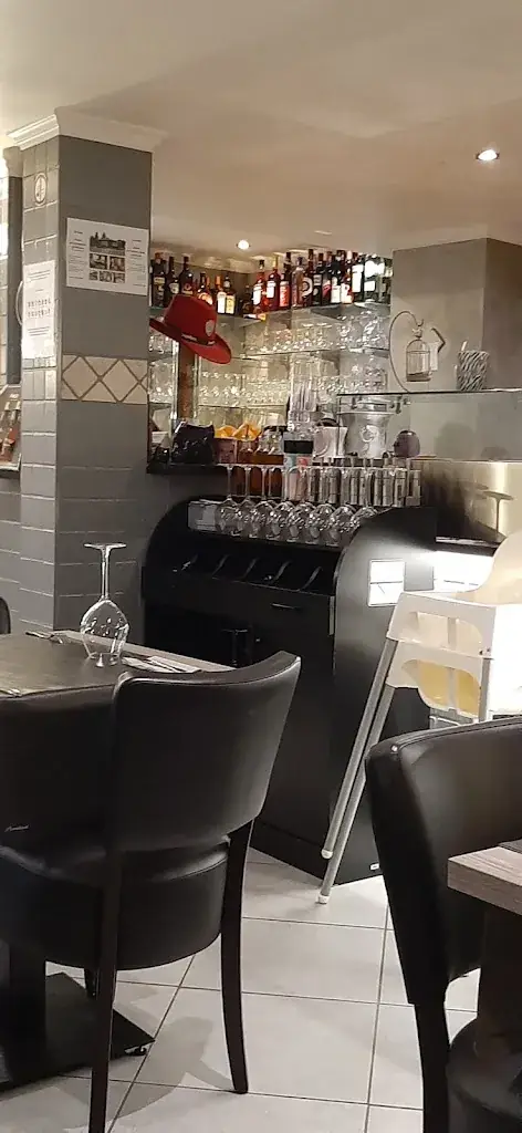 Dolce Italia Restaurant in Hotton