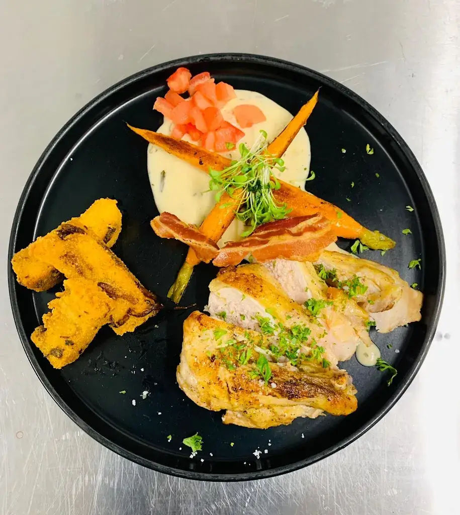 La Brasserie du Ravel_Hotton_slider_image_3