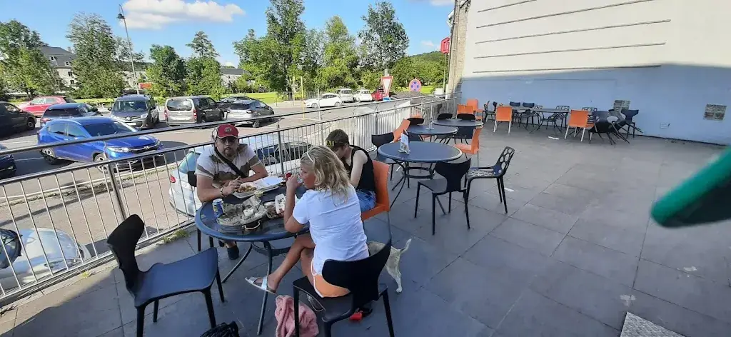 La Friterie By Marell&Co Restaurant in Hotton