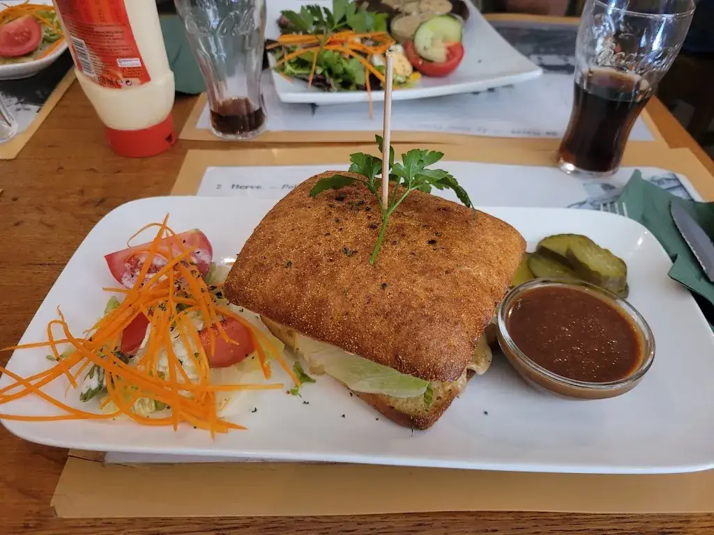 Quukje_Comme Chez Moi_Herve_review