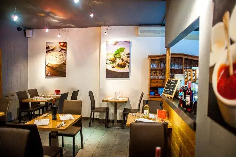 Knossos II (Herstal) restaurant in Herstal