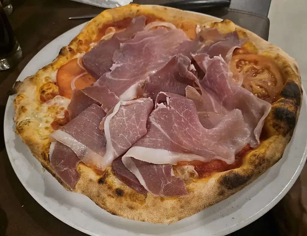 Restaurant Pizzeria Cucina Autentica (Antonio Rizzuto)_Herstal_slider_image_3