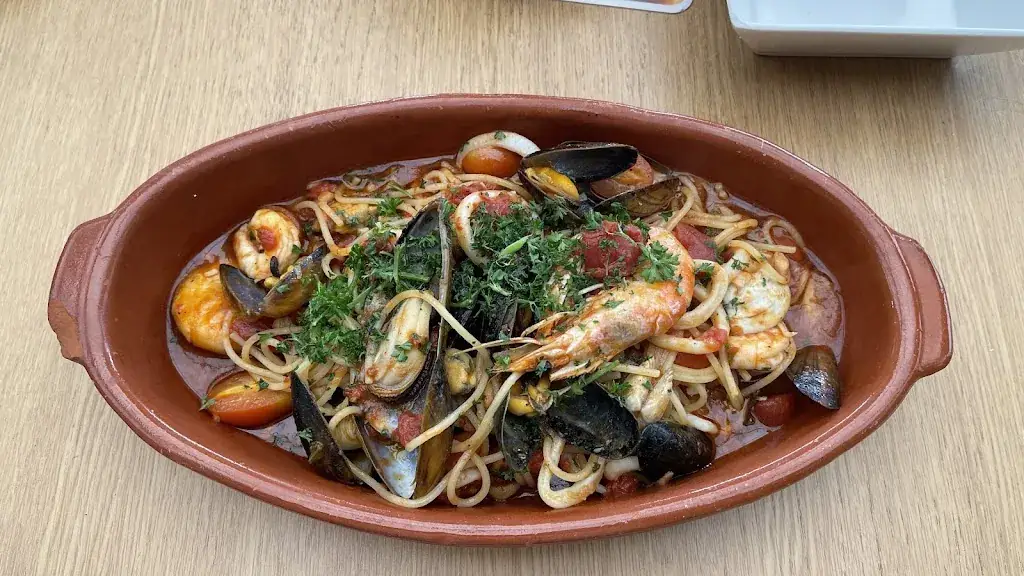 Samuel Malarik_Le Grand Café_Herstal_review