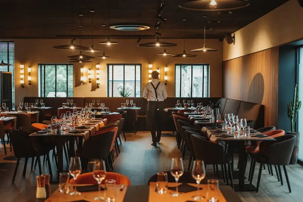 Les Mauvais Garçons Restaurant in Juprelle