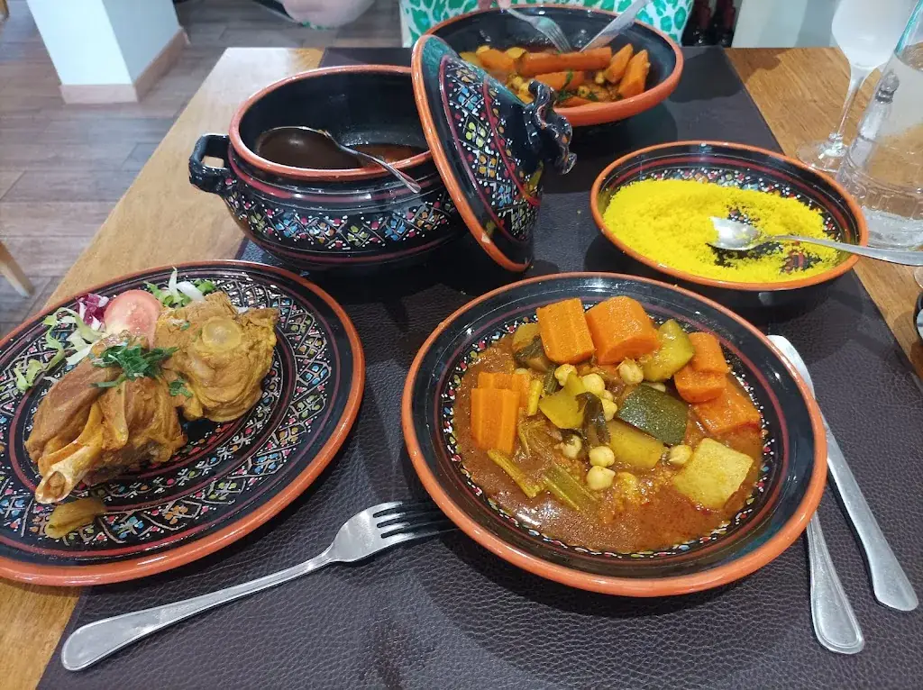 Le thé à la menthe_Huy_slider_image_2