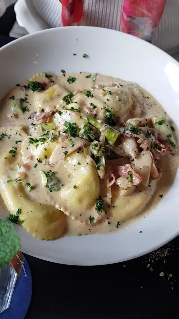 Barabas_Huy_slider_image_2