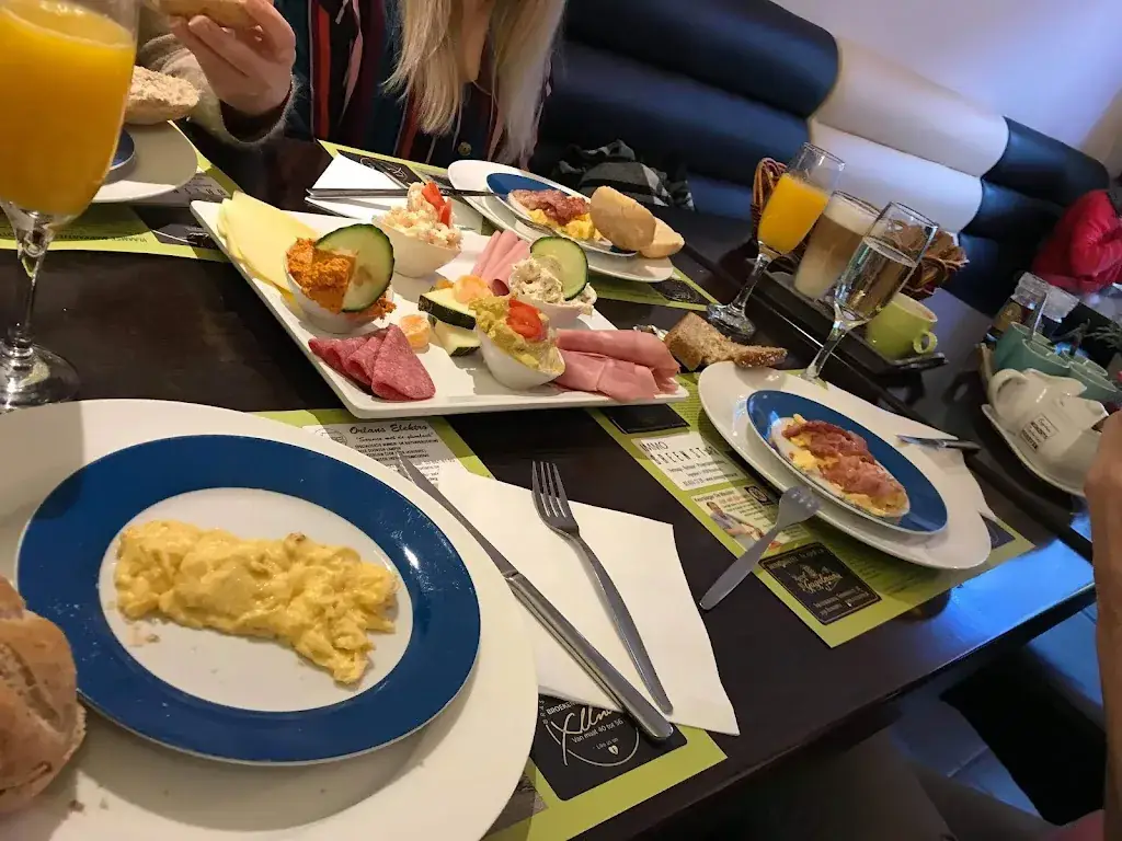 Emily_Enjoy_Brasschaat_review