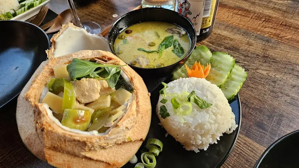 Alexander R_So Thaï Restaurant_Jurbise_review