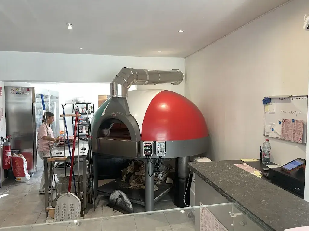 Rich Neasom_PIZZA BASTA_Jurbise_review