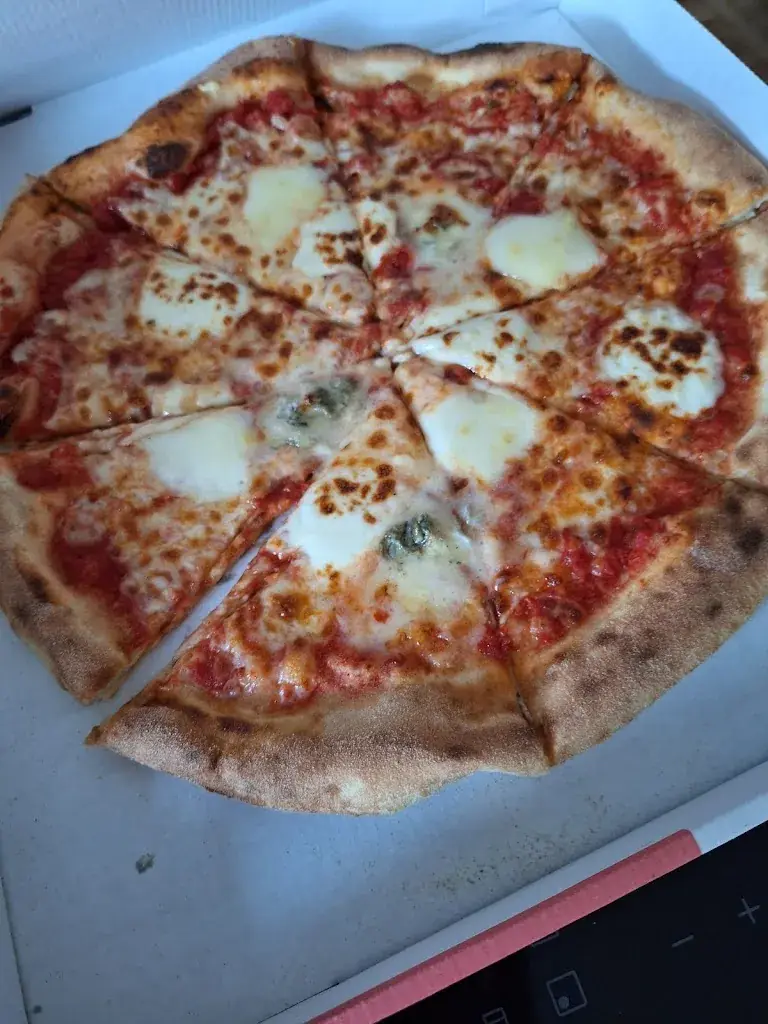 Lem vir_PIZZA BASTA_Jurbise_review