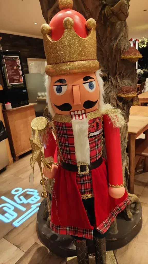 Jessel Quirequire_Le Jardin des Elfes_Jalhay_review