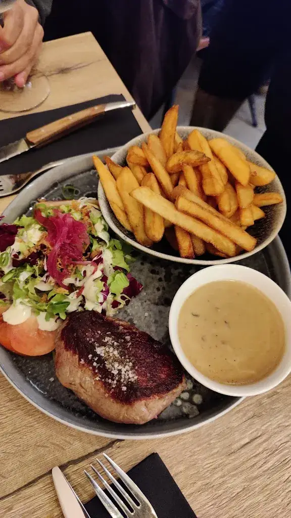 farah el agha_Bilisse_Jalhay_review