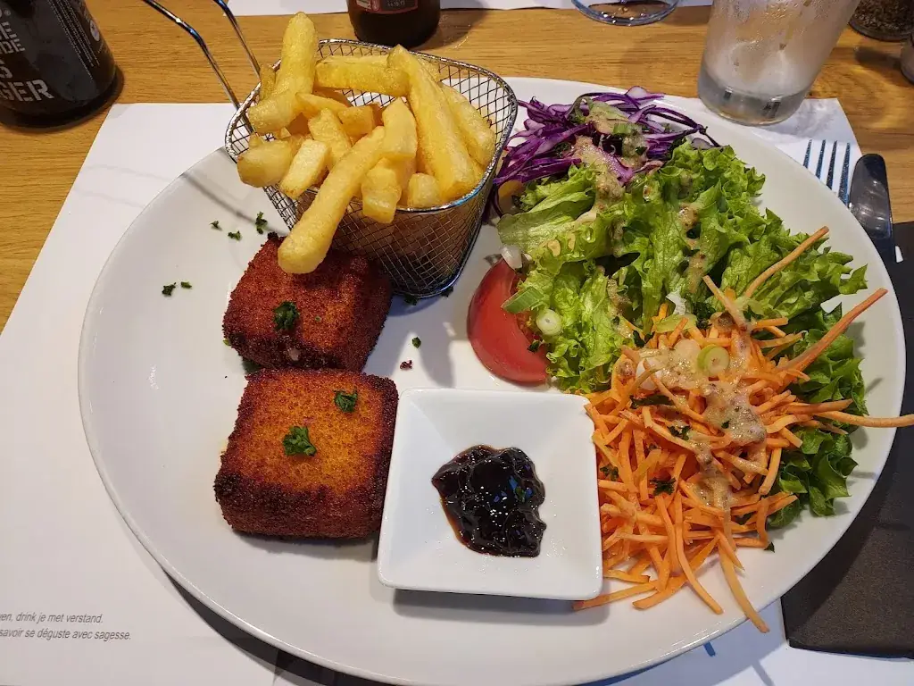 Aneta A. Świerczyna_Taverne du Perron_Verviers_review