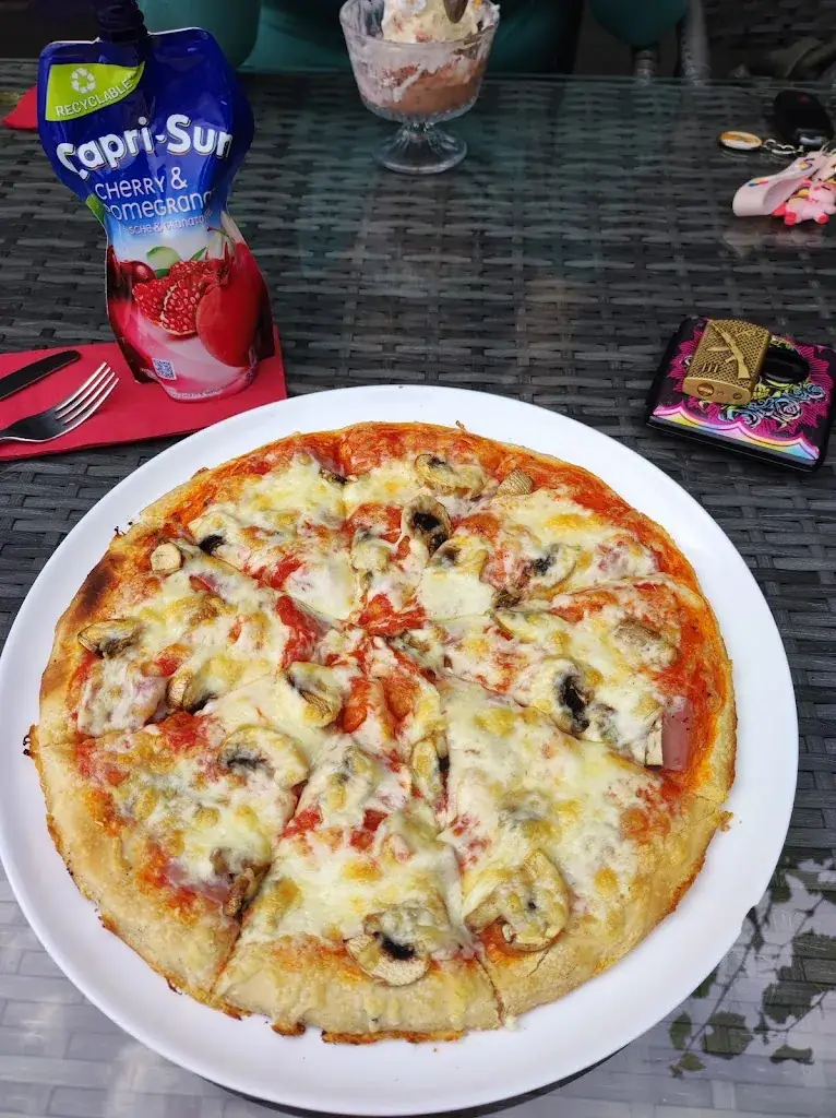 Adrian Lepiarz_Grill im Touring_Kelmis_reseña