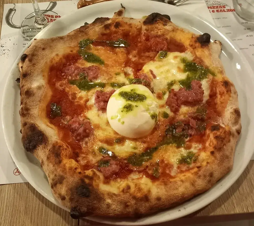 Arnaud T_Bella Calabria_Louvière_reseña