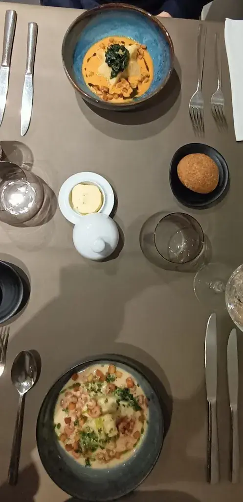 Céline Bouchat_La table de Lise_Bruyère_Bewertung