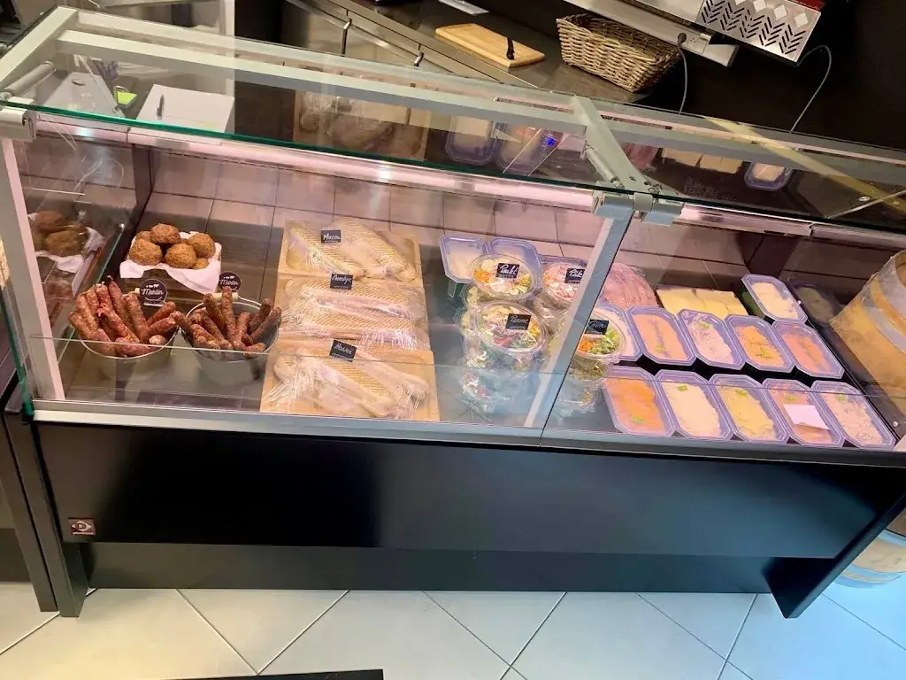 Au Goût du Jour Restaurant in Léglise