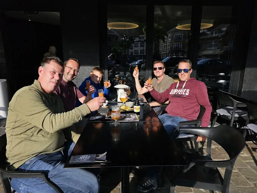 Ronald Wentink_Signé Jeanne_Roche-en-Ardenne_review