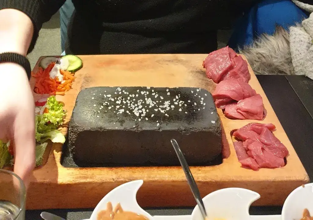 Maurice Uit Breda_le Nulay_Roche-en-Ardenne_reseña