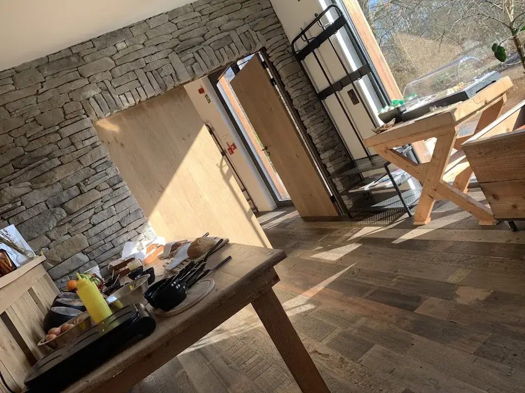 Elspeth Still_Le domaine de Bra_Lierneux_review