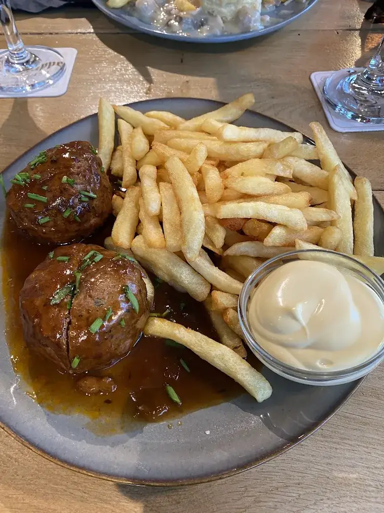 Charley_Brasserie Les Frangins_Libin_review