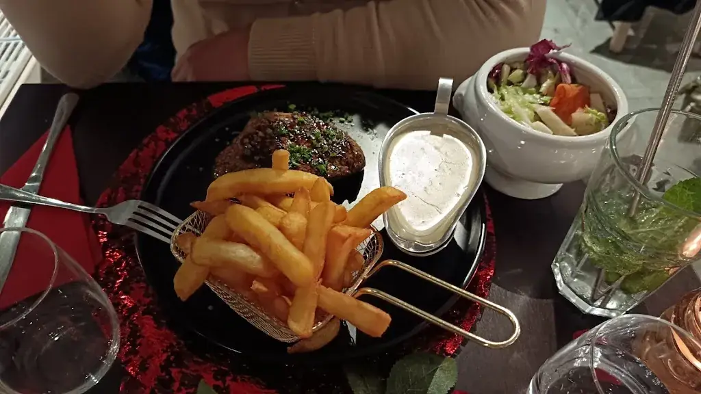 aurélie didi_Le 1981_Lessines_reseña