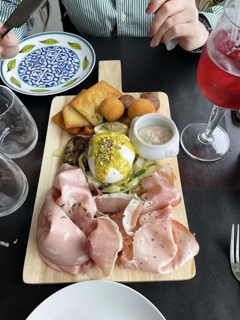 Le 1981 restaurante en Lessines